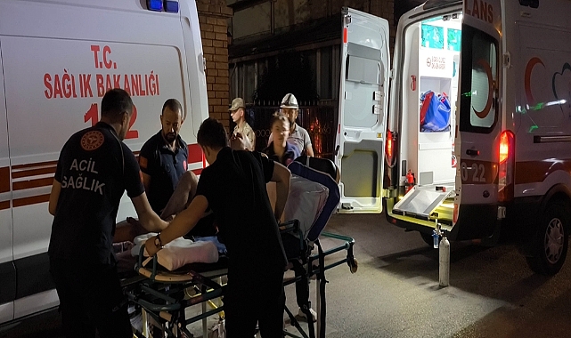 Orduevinin yatakhanesinde çıkan yangında 16 asker dumandan etkilendi