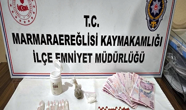 Otomobilinde uyuşturucu ele geçirilen şüpheli gözaltında