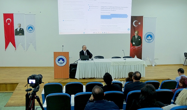 KLÜ’de Yapay Zekânın Eğitim ve Araştırmadaki Rolü Konferansla Ele Alındı