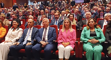 Mansur Yavaş: "Yalnızca taşları değil, kentlerin ruhunu geleceğe taşıyoruz"