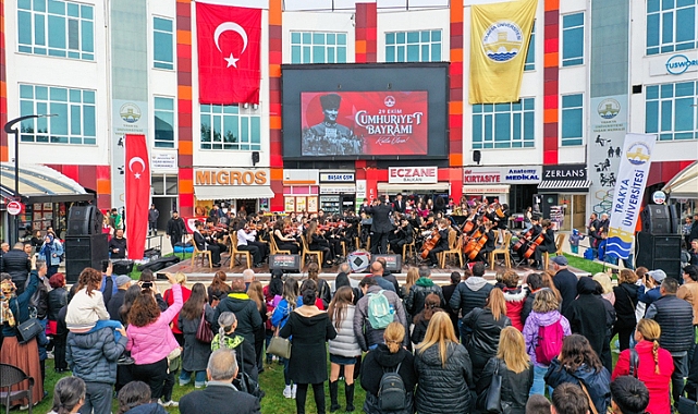 TRAKYA ÜNİVERSİTESİNDE CUMHURİYET BAYRAMI KONSERİ