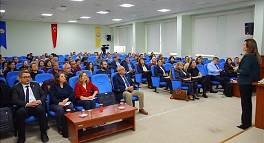 TRAKYA ÜNİVERSİTESİNDE "BİRİM KALİTE TEMSİLCİLERİNE YÖNELİK EĞİTİM PROGRAMI" DÜZENLENDİ