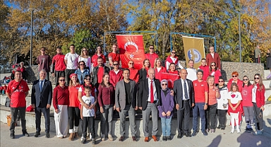 TRAKYA ÜNİVERSİTESİNDE "GELECEĞE KÜREK ÇEK" PROJESİ 29 EKİM COŞKUSUYLA DEVAM ETTİ