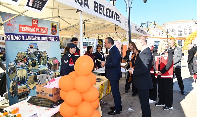 Vali Soytürk Kadına Şiddete Karşı Mücadele Günü Münasebetiyle Kurulan Stantları Ziyaret Etti