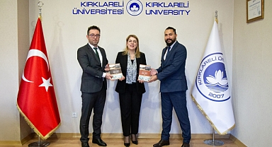 "Dünden Bugüne Kırklareli" Eseri Rektör Prof. Dr. Rengin Ak'a Takdim Edildi