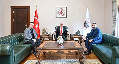 "Dünden Bugüne Kırklareli" Eseri Vali Uğur Turan'a Takdim Edildi