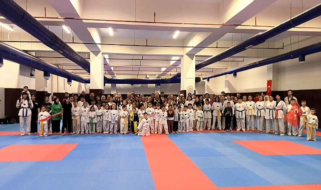 Kırklareli'nde "Ailemle Spor Yapıyorum" Etkinliği Yoğun İlgi Gördü