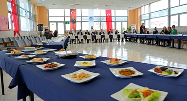 Kırklareli Üniversitesi'nde Yöresel Lezzetler Buluşması