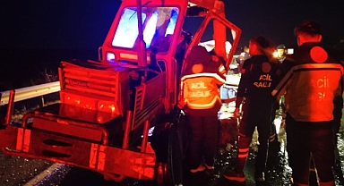TIR'la çarpışan traktörün sürücüsü ağır yaralandı