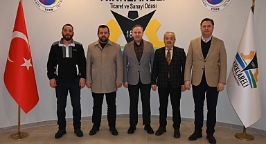 AK Parti ve MHP'den Yeni Hizmet Binasına "Hayırlı Olsun" Ziyareti