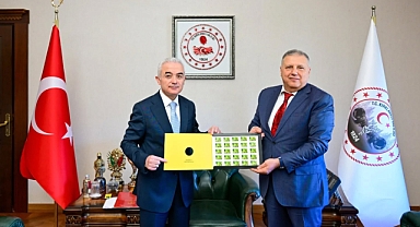 Kırklareli Valisi Turan'dan PTT Başmüdürü Bursalı'ya Veda