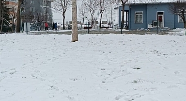Edirne'de Yoğun Kar Yağışı Sonrası Trafiğe Kısıtlama
