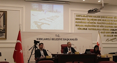 Kırklareli Belediye Meclisi'nde Tatil Tartışması