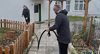 Kıyıköy'de Camilerde Titiz Temizlik Çalışması