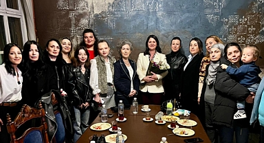 Başkan Filiz Gencan'dan Kadın Gazetecilere Destek: "Kadınların Kalemi Gerçeği Güçlendirir"