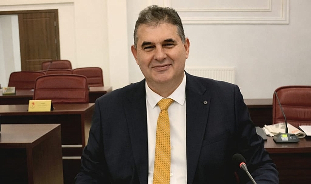 CHP'li Vecdi Yüce: "14 Mart Tıp Bayramı Sağlık Hakkı Ve Emek Mücadelesinin Simgesidir!"