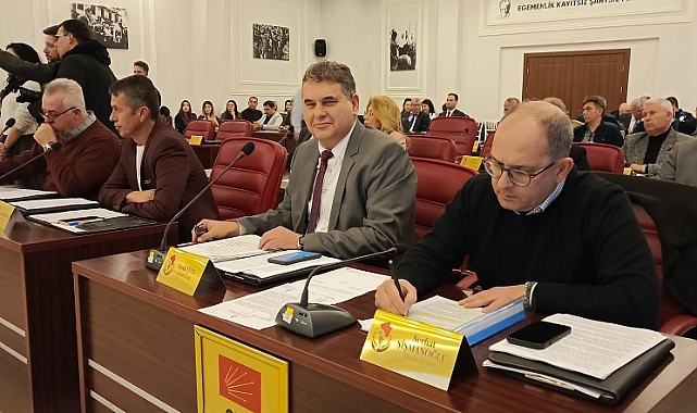 CHP'li Vecdi Yüce'den Belediye Meclisinde Altyapı Projesi Soruları