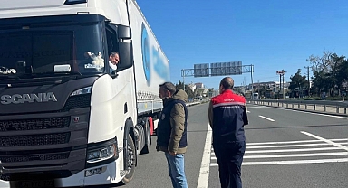 Edirne’de gıda malzemesi ve hayvan taşıyan nakil araçlarına denetim