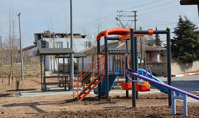 Kavaklı Çarşı Mahallesi'ne Yeni Çocuk Oyun Parkı