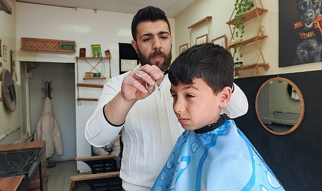 Kırklareli'nde Bayram Öncesi Berber Yoğunluğu