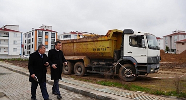 Pazartesi Pazarı`nda İlk Kazma Vuruldu