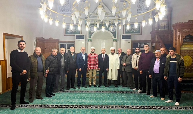 Vali Uğur Turan Vatandaşlarla Teravih Namazında Buluştu