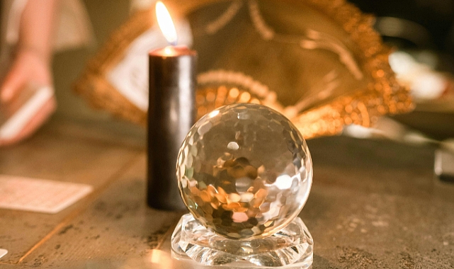 22 Nisan 2026 Astroloji Yorumu: Hareketli ve Hızlı Bir Gün