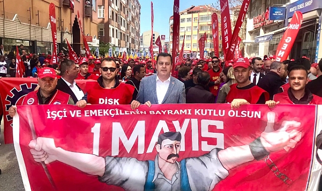 CHP'li Gündoğdu: "Saraylar Sizin, Meydanlar Bizim"