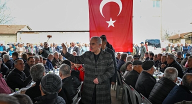 Dokuzhöyük'te Yağmur ve Şükür Duası: Köy Meydanında Manevi Atmosfer