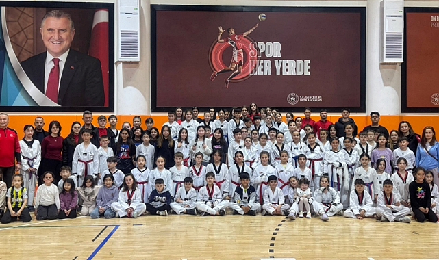 Kırklareli'li Taekwondocular 23 Nisan Turnuvasında Göz Doldurdu