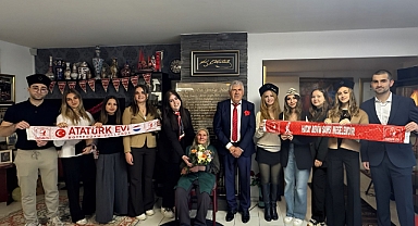 Rotterdam'da Çanakkale Ruhu: Gençler "Atatürk Evi"nde Büyülendi