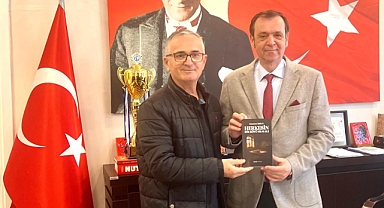 Vize'de Edebiyat Gündemi: "Herkesin Bir Köyü Olmalı" Okurla Buluştu