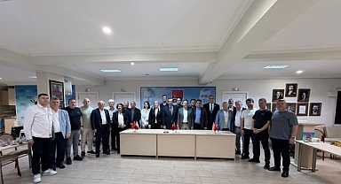 CHP'li Başkanlardan Birlik Çağrısı: "Demokrasi ve Halk İradesini Savunuyoruz"