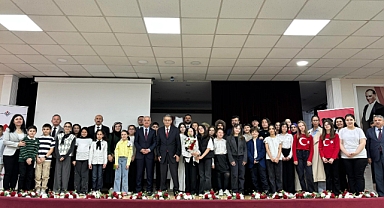 Kırklareli'nde Anadolu Mektebi Yazar Okumaları Yıl Sonu Programı