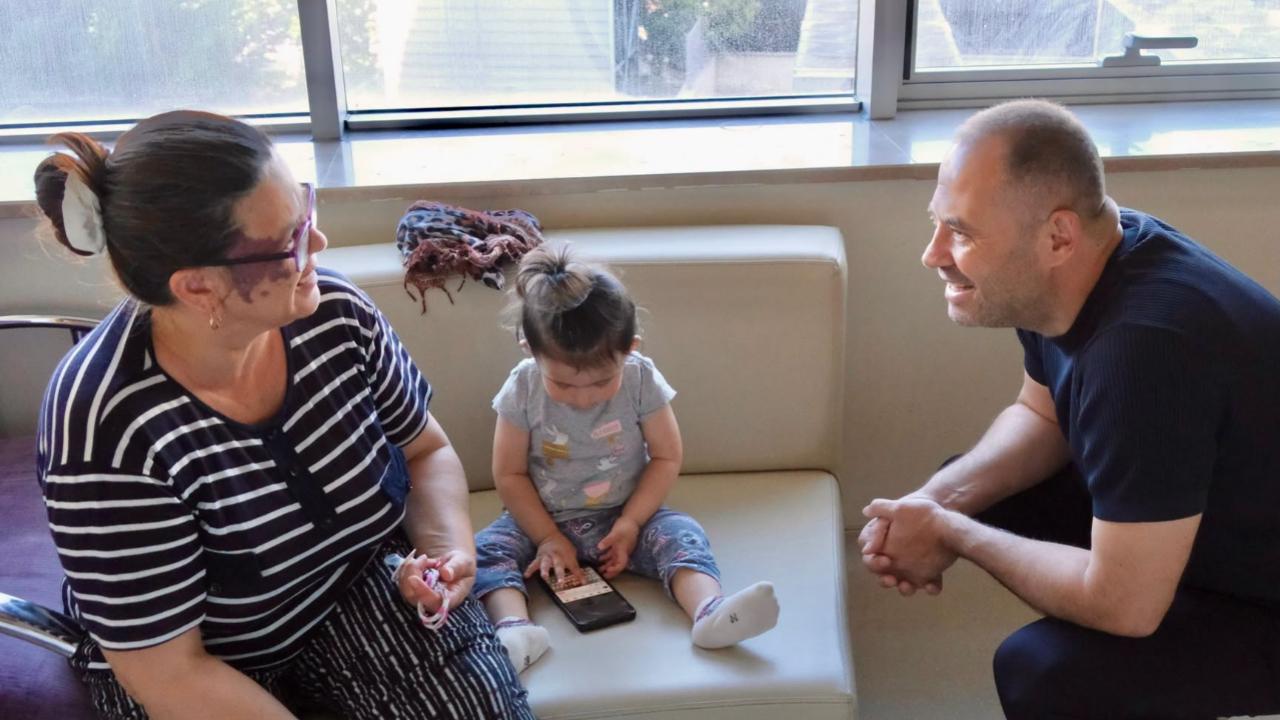 Kırklareli Belediye Başkanı Bulut'tan hastalara moral ziyareti