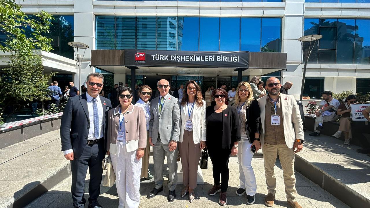 Diş Hekimlerinden Ankara'da Güç Birliği