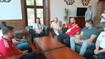 Başpehlivan Orhan Okulu'ndan Edirne'de Kırkpınar Mesajı