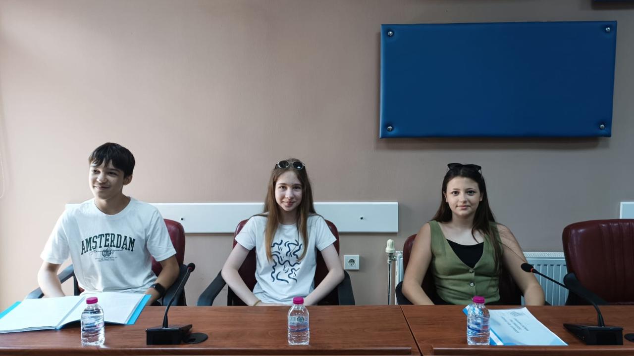 Çocuk Meclisi'nden Kitap Fuarı ve Zirve Projesi