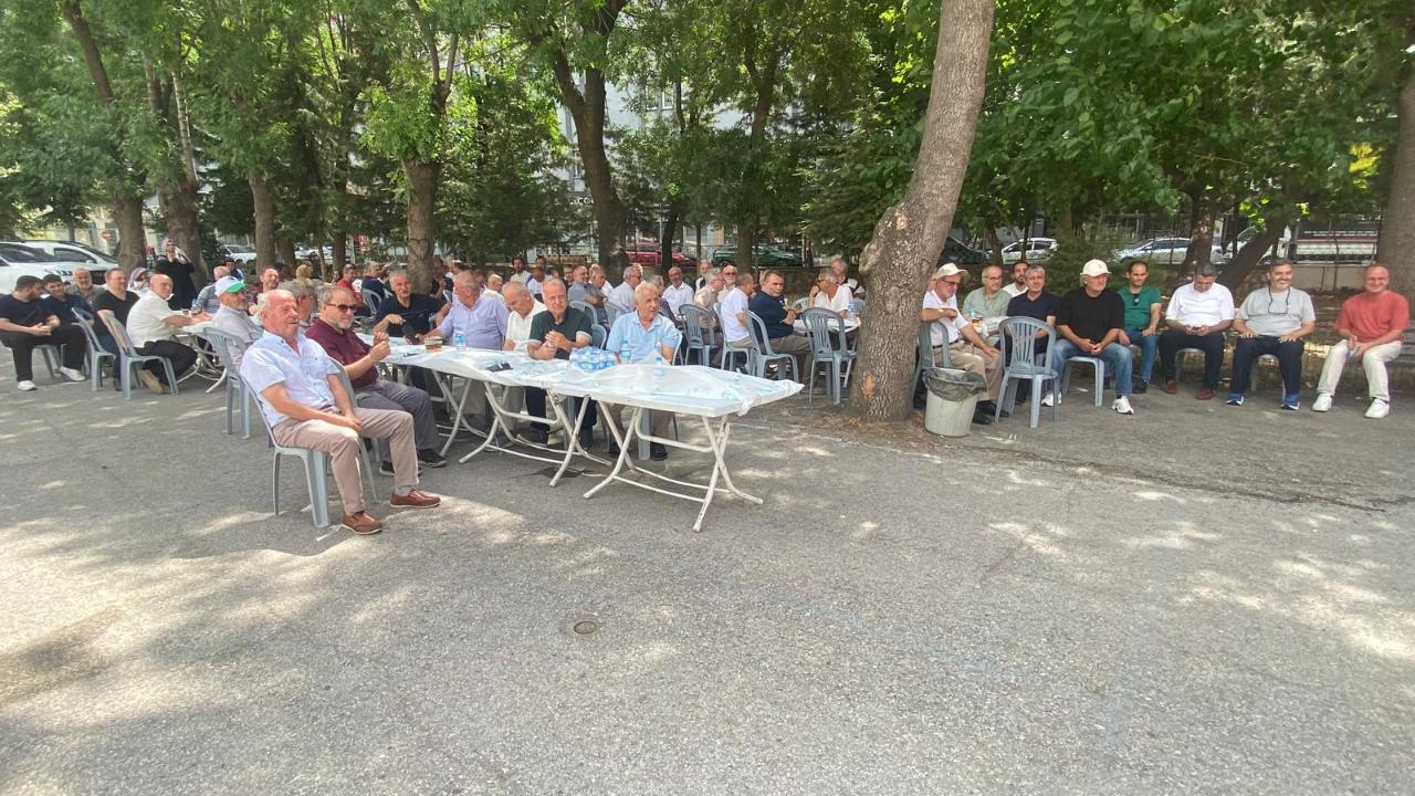 Vali Uğur Turan, İmam Hatip Mezunlarıyla Aynı Sofrada Buluştu