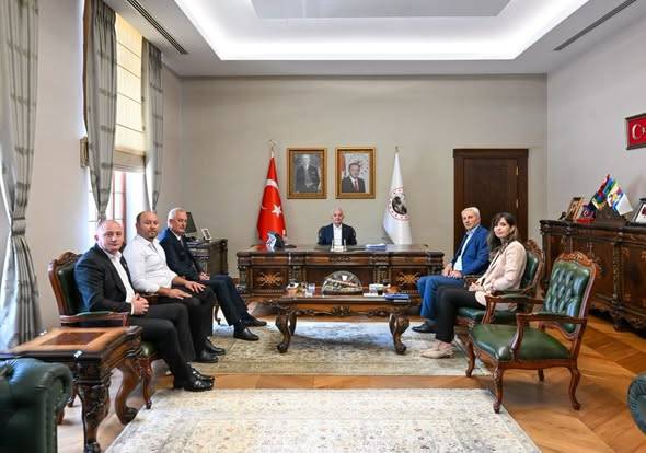 Kırklareli’nde Göreve Başlayan Muhtarlar Valilikte Ağırlandı