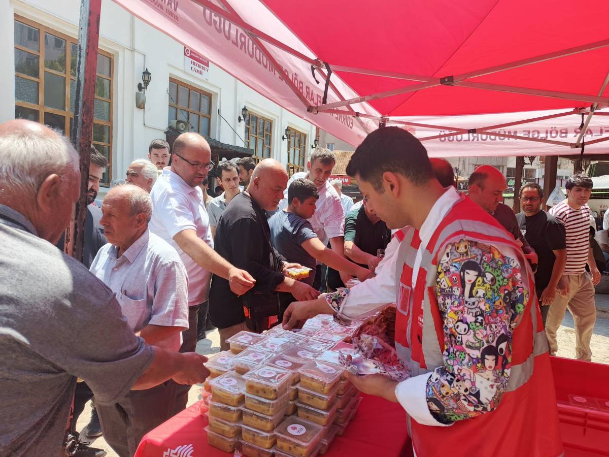 Vakıflar'dan Kırklareli'nde Aşure İkramı