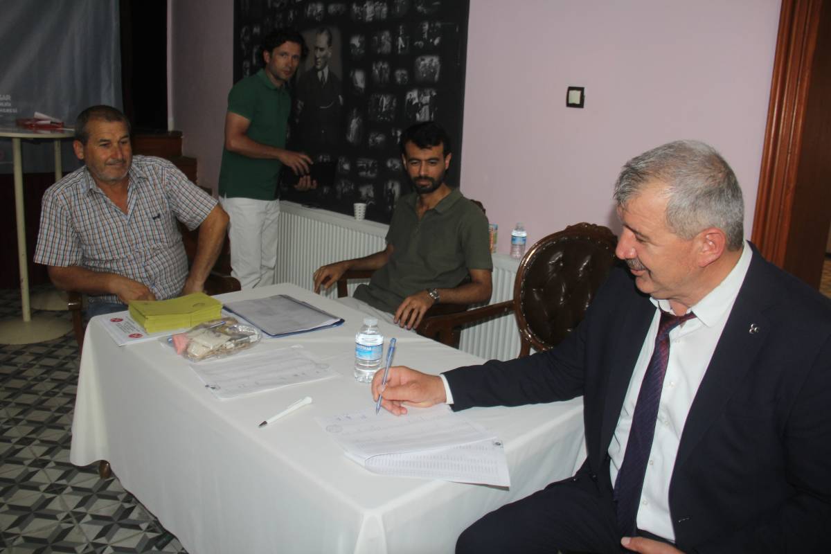 MHP Pınarhisar’da Başkan Bars Güven Tazeledi