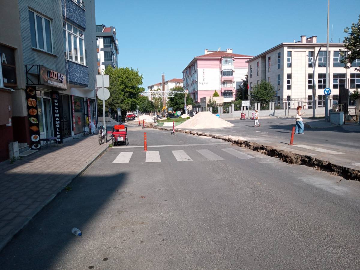 Karakaş Mahallesi'nde Altyapı Yenileniyor