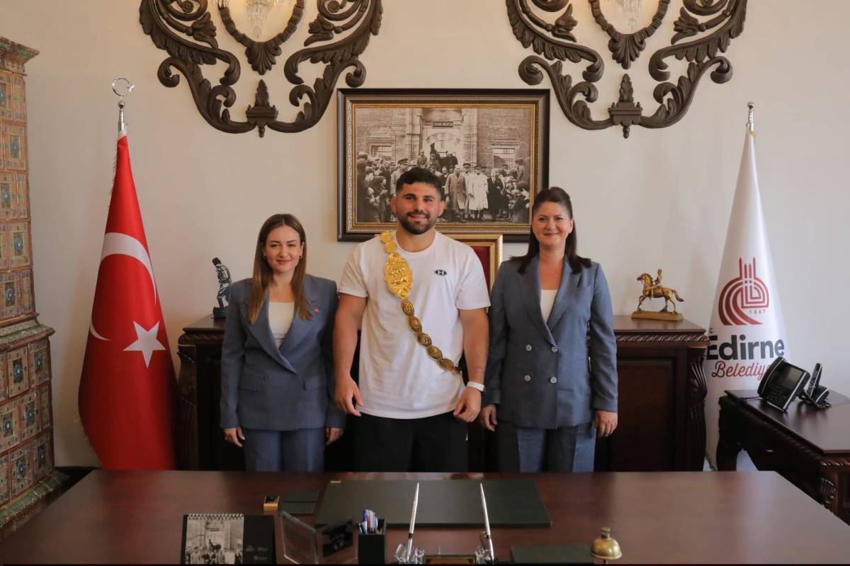 Başkan Gencan Pehlivanlarla Bir Araya Geldi