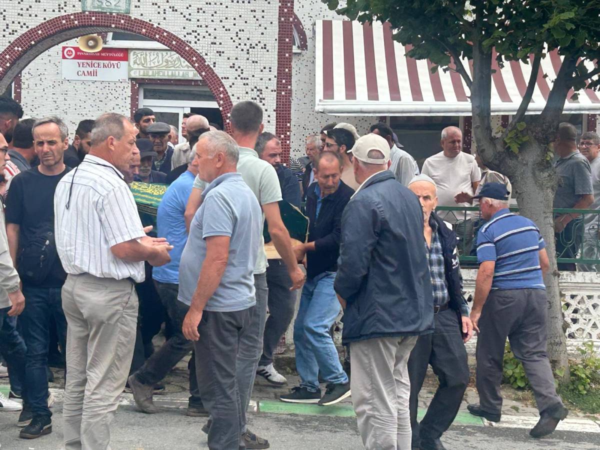 Anneye Veda Edilirken Kahreden Haber Geldi