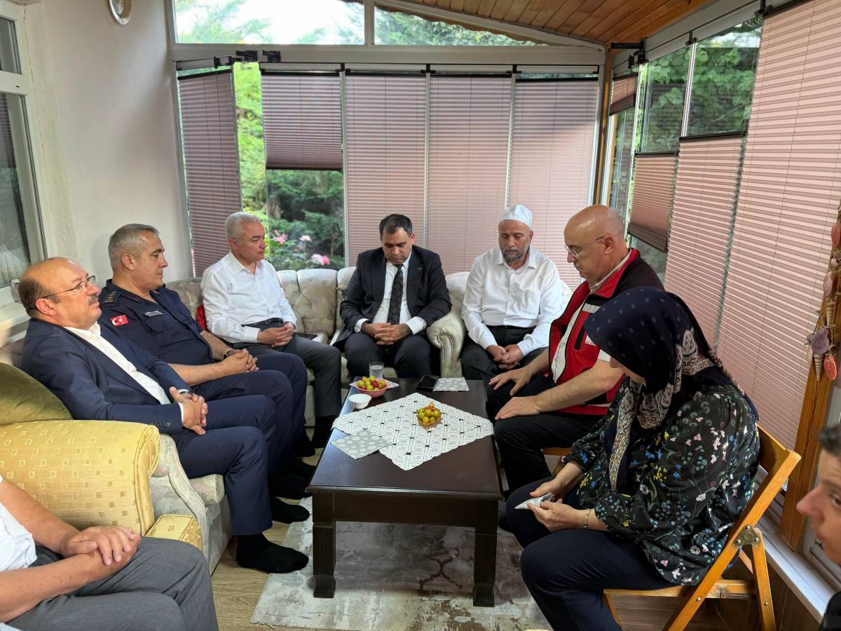 Devletten Kömürköy’de Şehit Ailesine Vefa Ziyareti