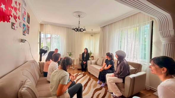 Eda Kumaş’tan Çocuklara Moral ve Destek Ziyareti