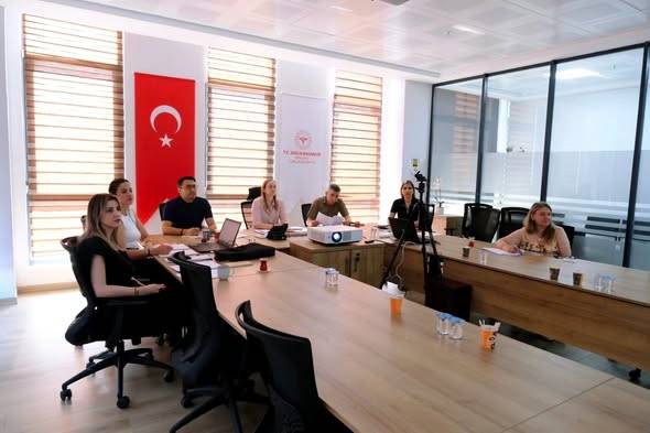 Evde Sağlık Hizmetlerinde Yeni Yönetmelik Değerlendirildi