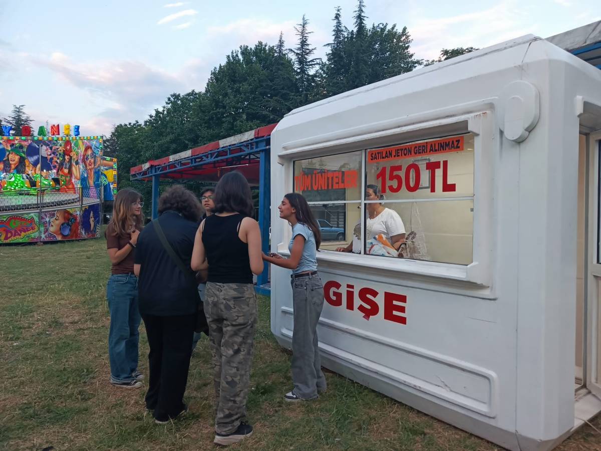 Kırklareli'nde Dev Lunapark Açıldı