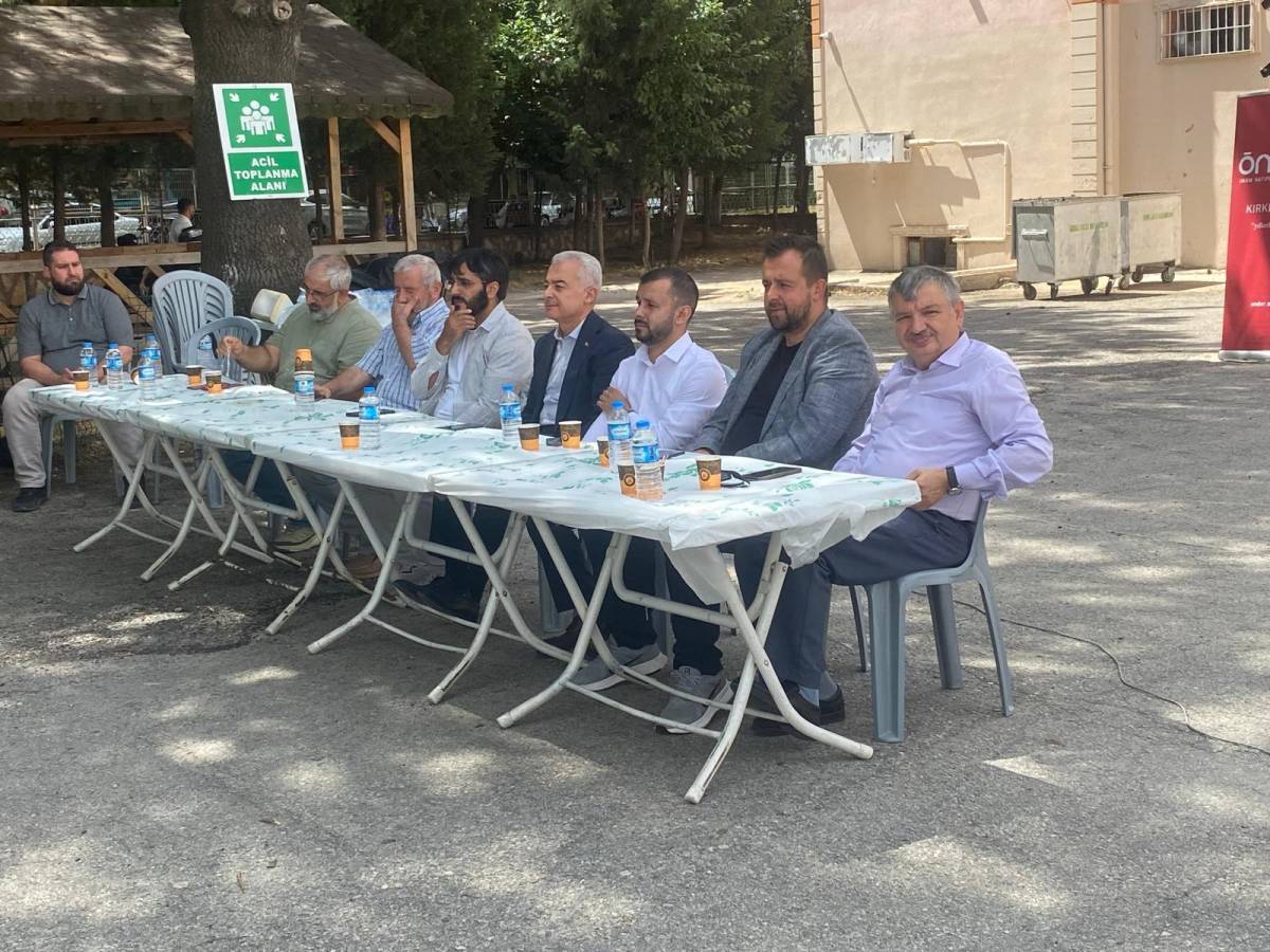 Vali Uğur Turan, İmam Hatip Mezunlarıyla Aynı Sofrada Buluştu